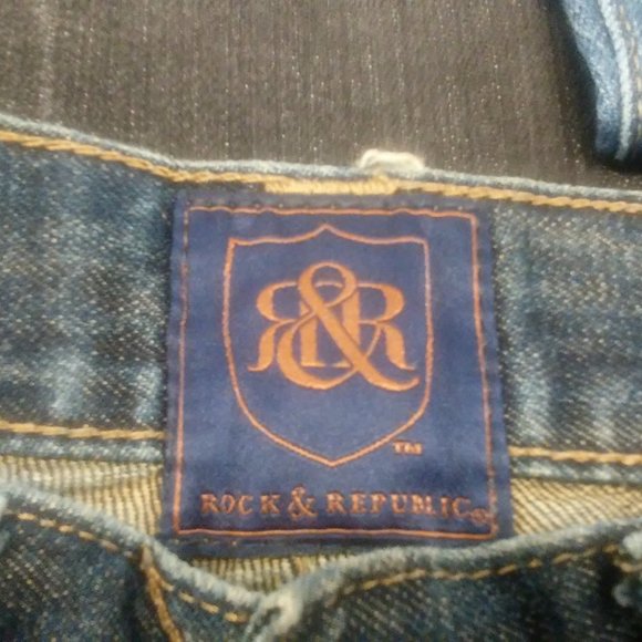 RESALE LOTS | 5 Assorted Pre-Loved Women Jeans - Picture 4 of 16